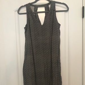 Black and white patterned dress